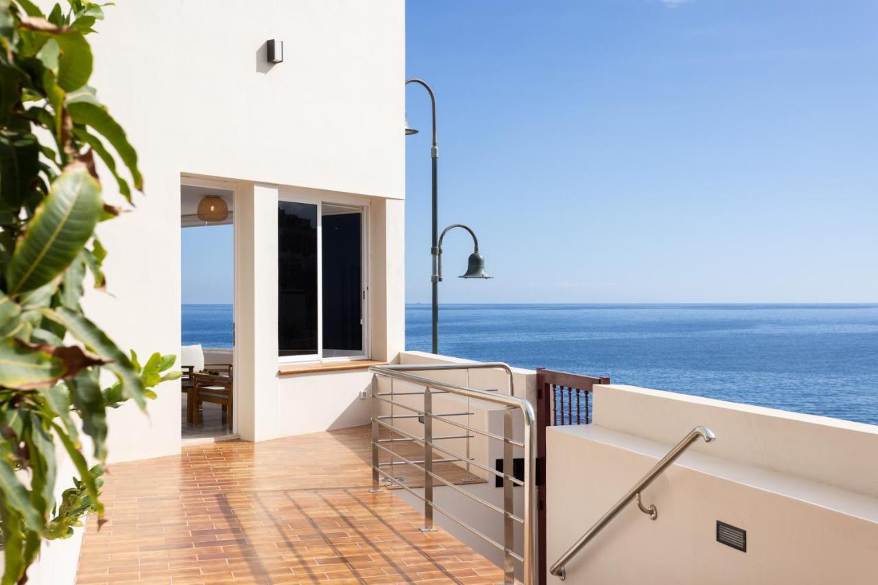 קנדלריה Home2Book Stunning Beachfront House With Sea Views מראה חיצוני תמונה